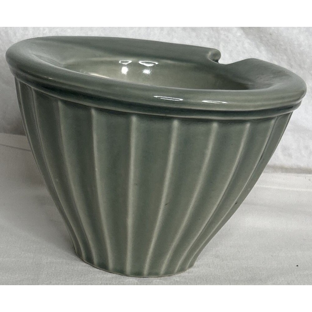 Vintage 1970s  Mud Hut USA Pottery green Self Watering African Violet Planter